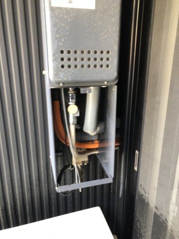 給湯器の水抜き作業♪