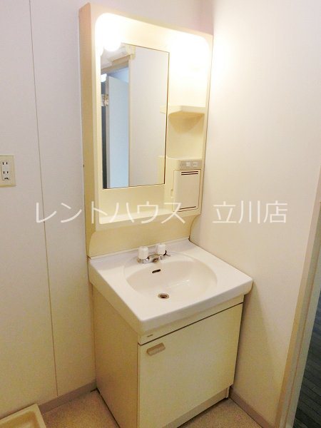 セントラルコーポフェニックス 洗面所