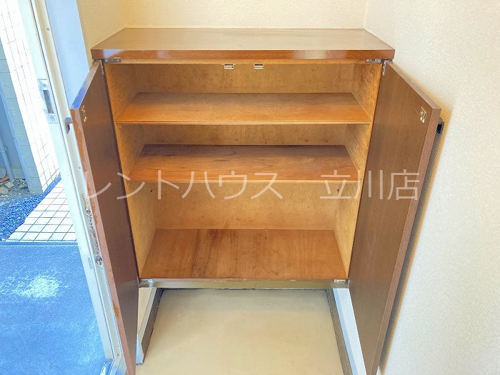 スカイプラザ 玄関