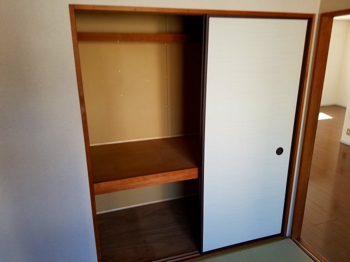 スカイプラザ 収納