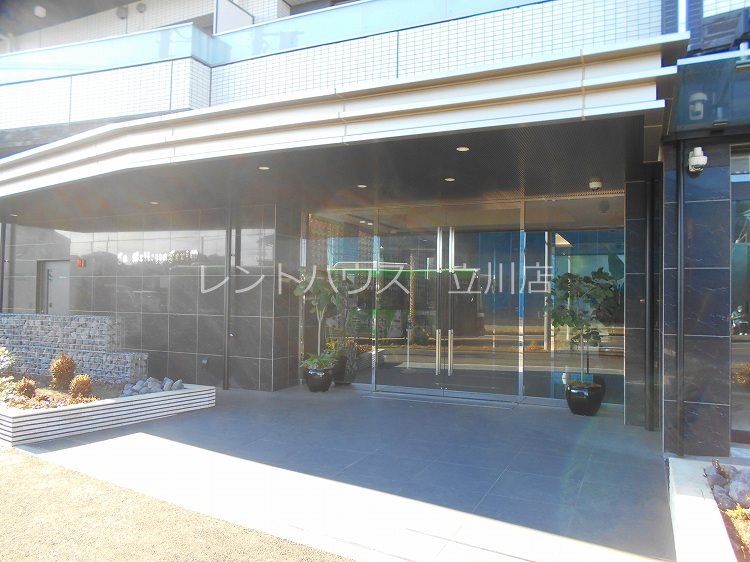 東京都立川市幸町３丁目 エントランス