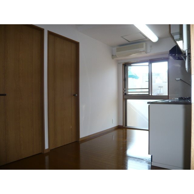 東京都立川市曙町２丁目 リビング
