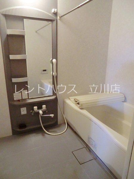 カーサ・フィオレット 風呂画像