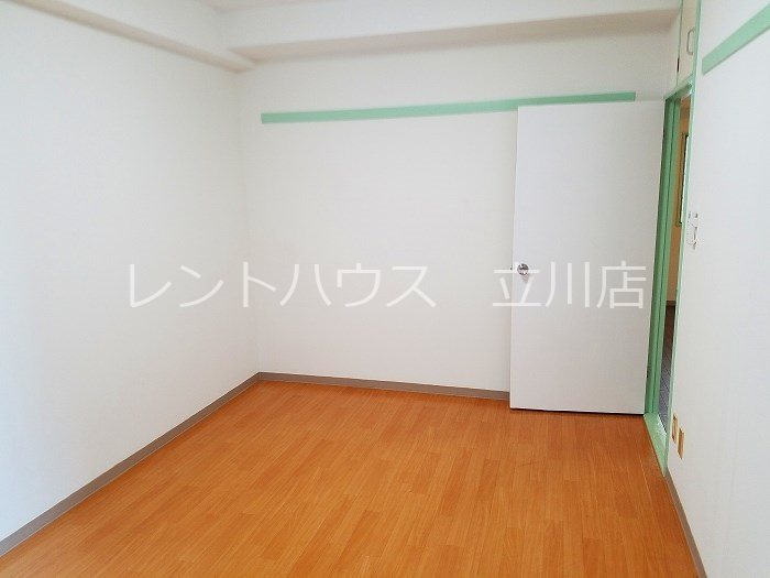 アーバンハイム立川 ベッドルーム