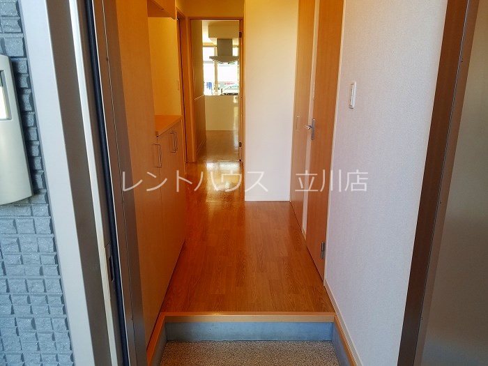 ディアルベルジェ・エスパシオ 玄関