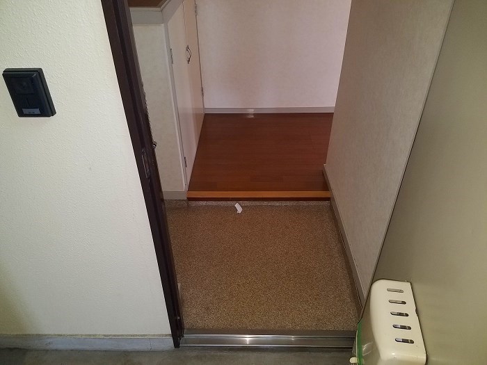 東京都国立市富士見台３丁目 玄関