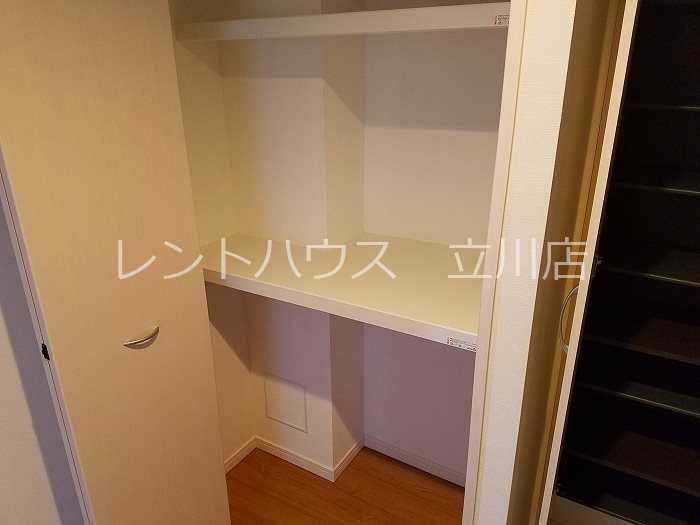 東京都日野市多摩平１丁目 収納