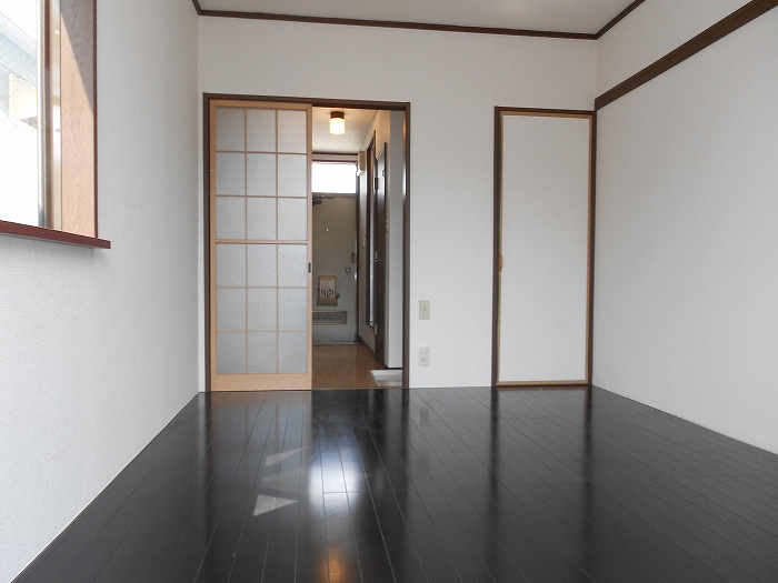 ファミーユ北  左右反転写真