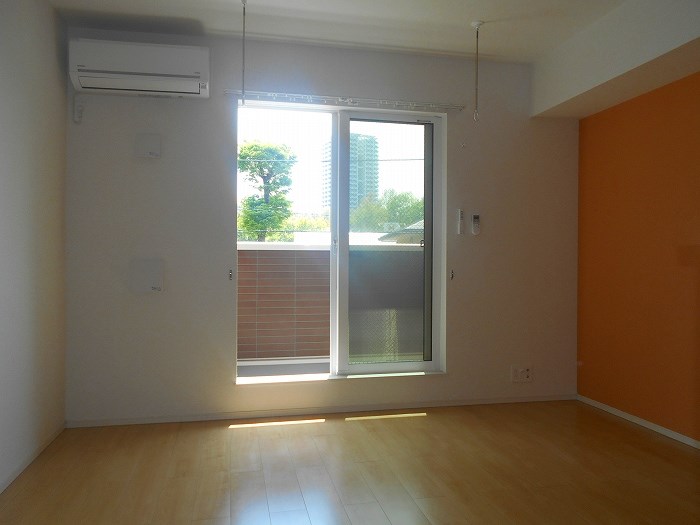 アイヴィレッジ 反転写真