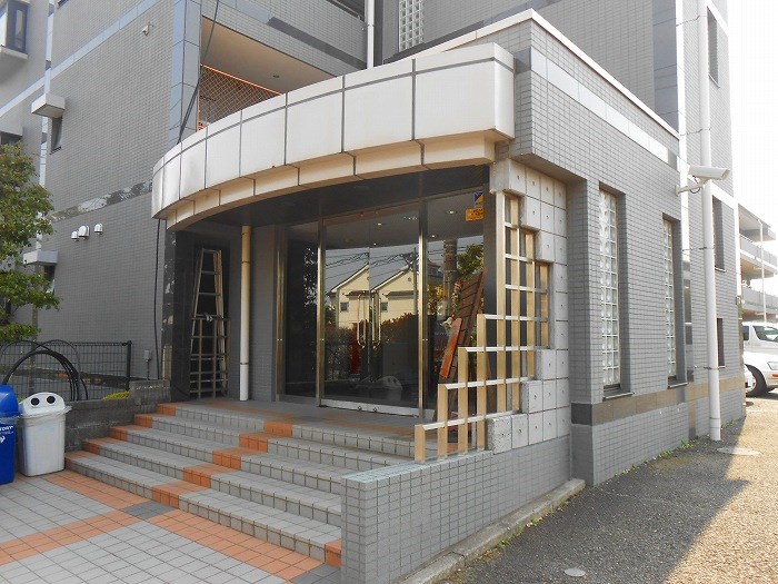 クリアハイム西町 エントランス