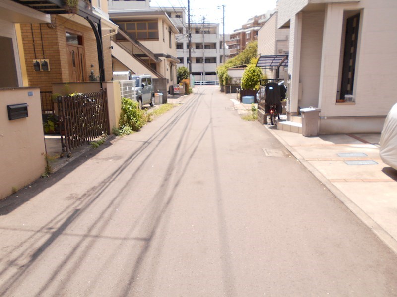 金井邸貸家  駐車場
