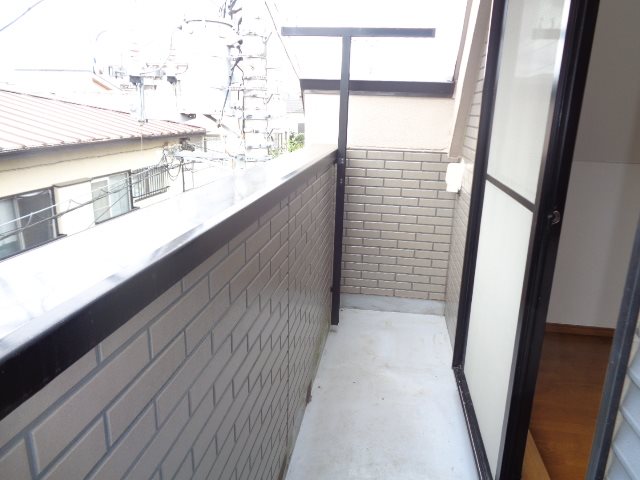 金井邸貸家  ベランダ