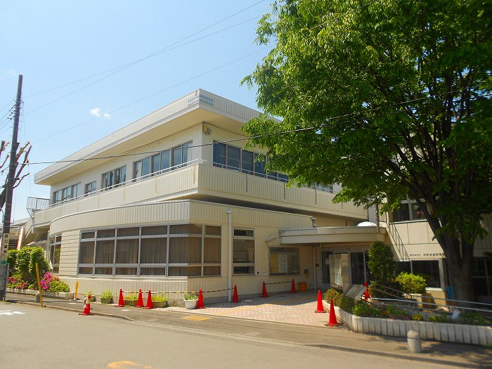 グレイス・パルⅢ  国分寺市立光図書館