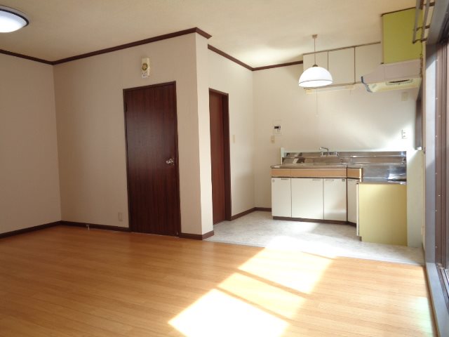 上水南町戸建 リビング