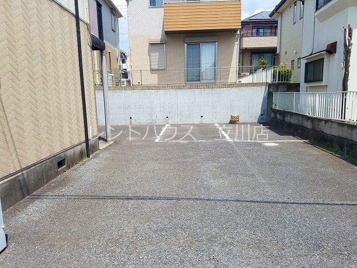 タウンハイツA 駐車場