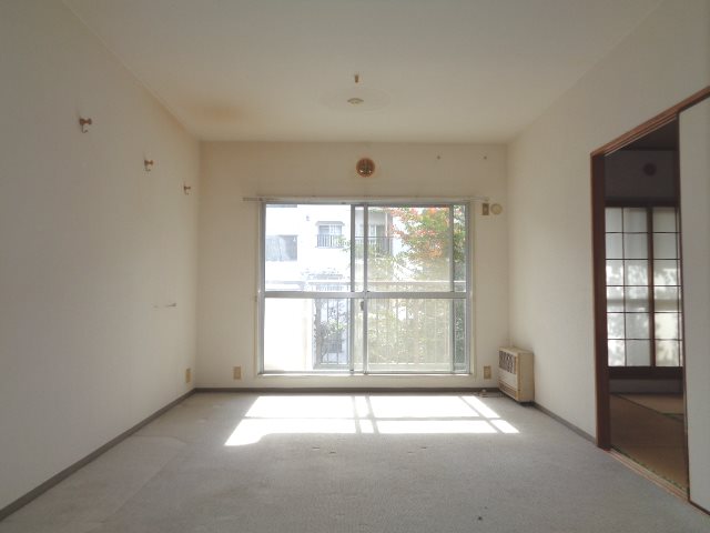 西国分寺史跡通り住宅６号棟  リビング