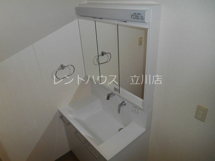 豊田ハウス 同物件別部屋参考写真です