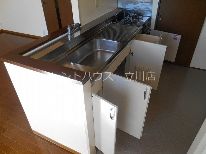 豊田ハウス 同物件別部屋参考写真です
