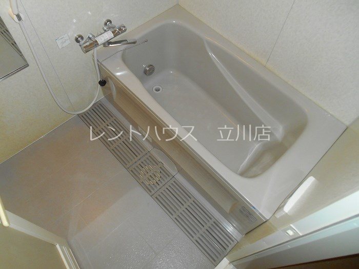 豊田ハウス 同物件別部屋参考写真です