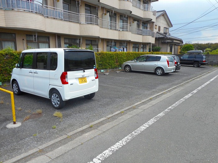 アドミラル峯 駐車場