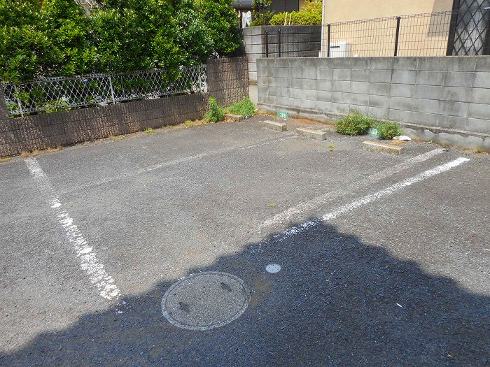 アドミラル峯 駐車場