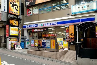 東京都日野市多摩平２丁目 ﾛｰｿﾝ･ｽﾘｰｴﾌ 豊田駅前店