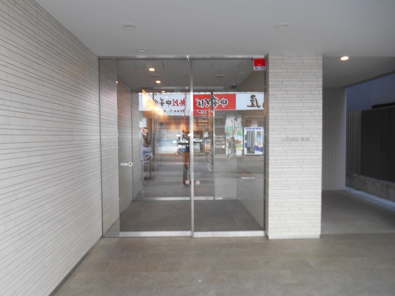 東京都立川市柴崎町３丁目 エントランス