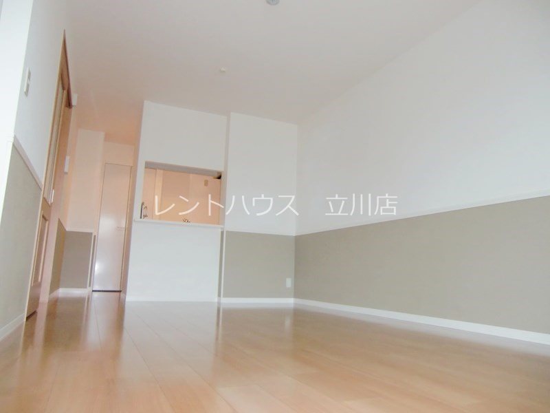 ニューノース弐番館 同マンション反転写真です