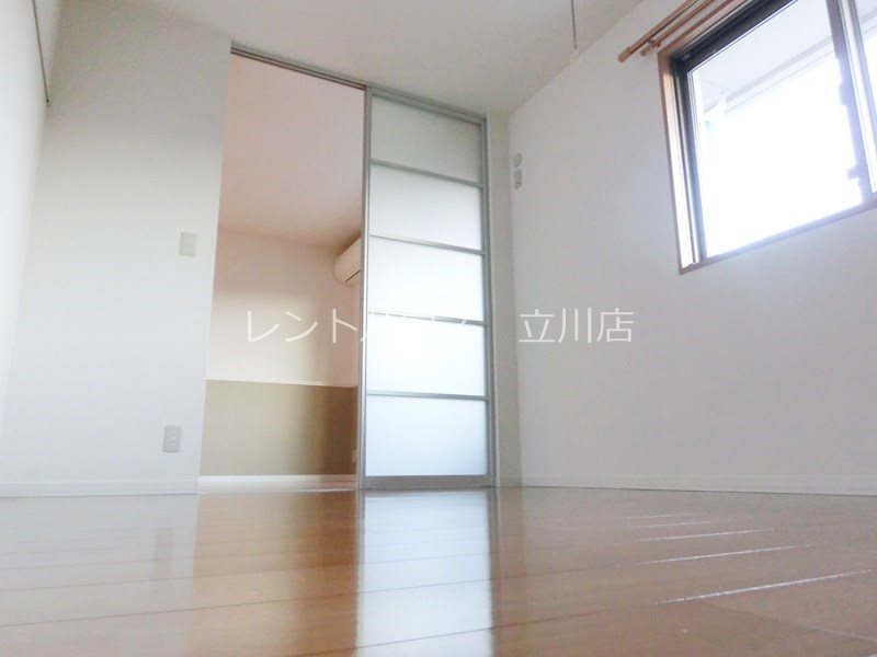ニューノース弐番館 同マンション反転写真です