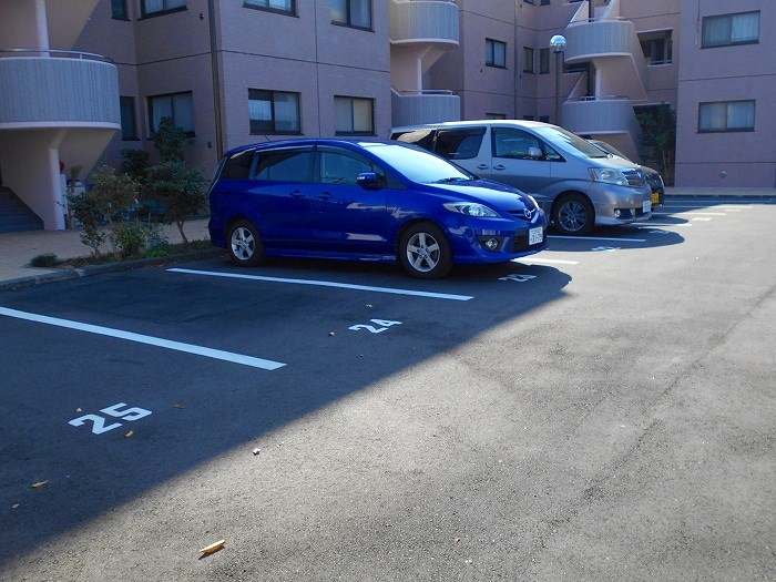新町ベルメゾン 駐車場
