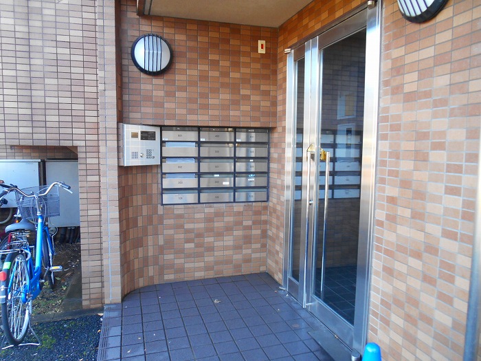 エスティー国分寺 エントランス