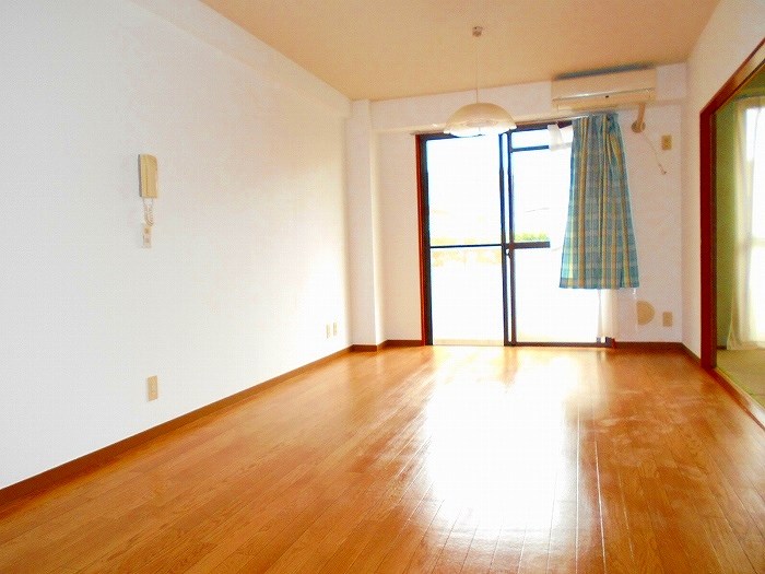 ロイヤルガーデンタカスギ  同マンション別部屋参考写真です