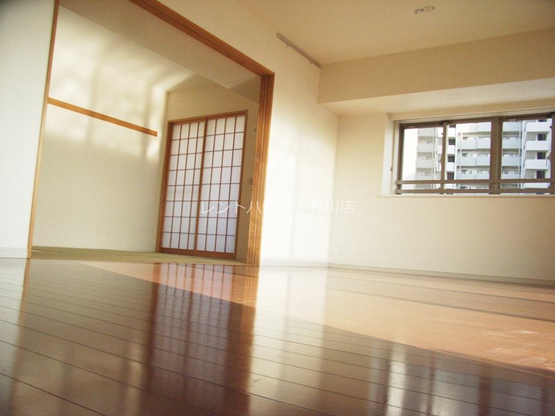 ライオンズステージ西立川フォレストアヴェニュー 同マンション参考写真です
