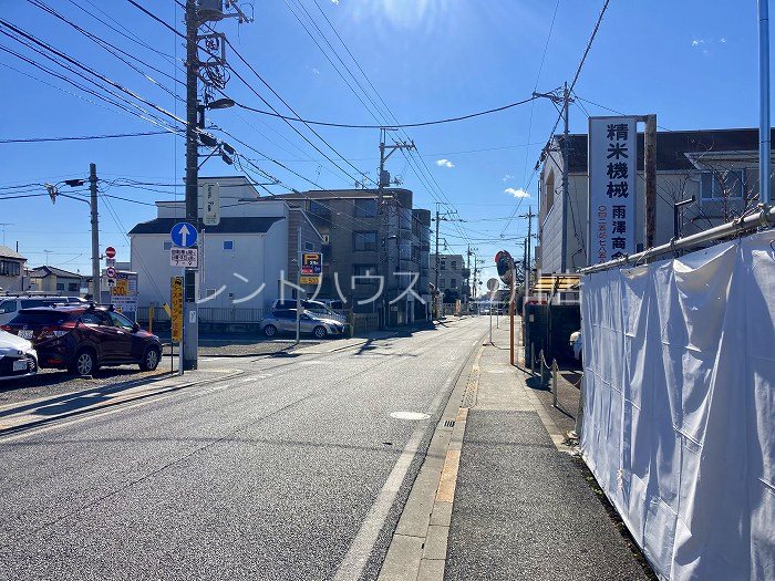 アリュール 駐車場