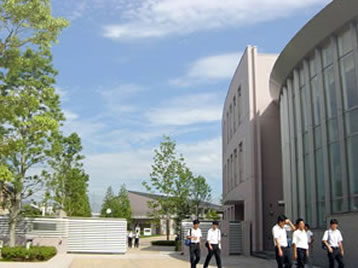 オーチャードヒル  私立早稲田実業学校