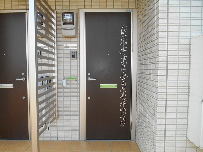 クレール国分寺（横パイ エントランス