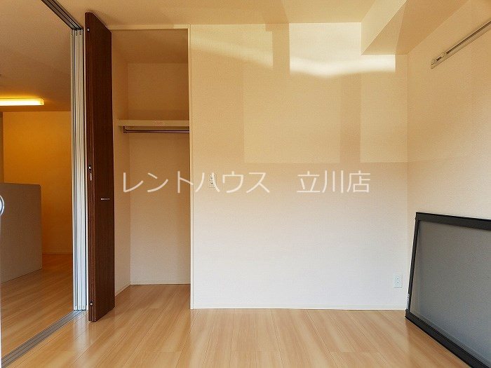 雅　壱番館 ベッドルーム