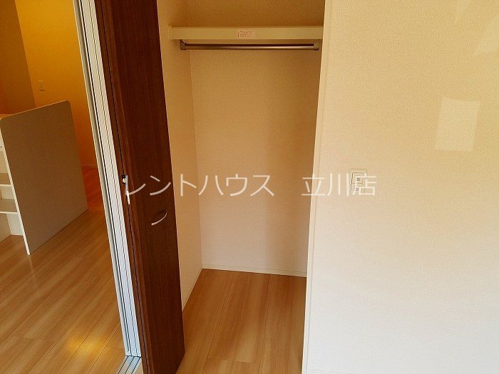 雅　壱番館 収納