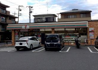 雅　壱番館 ｾﾌﾞﾝｲﾚﾌﾞﾝ 日野万願寺2丁目店