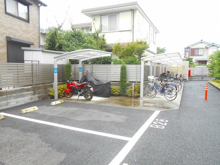 ヴェラビスタ 駐車場