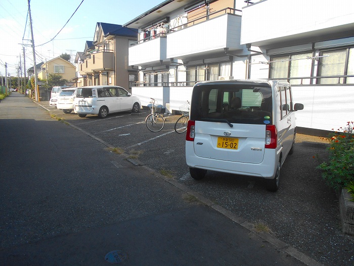 ヴェルデ日吉 駐車場