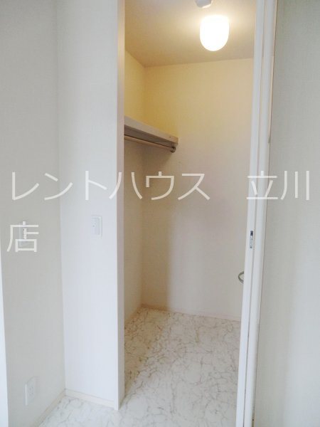 シェドゥーヴル 収納