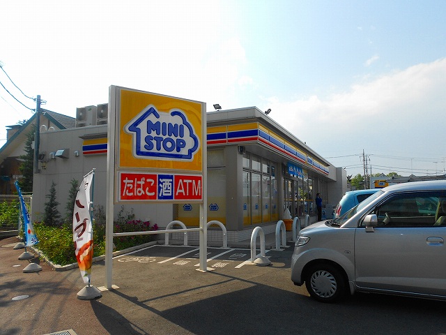 ドミール・ウチノ ミニストップ国分寺日吉店
