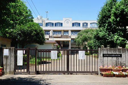 松井貸家 小平市立小平第五中学校