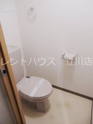 フローレンスAKISHIMA 別部屋写真