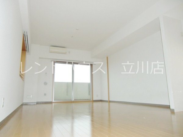 フローレンスAKISHIMA 別部屋写真