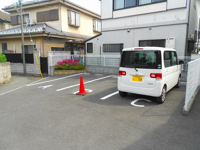 東京都府中市西原町４丁目 駐車場
