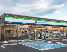 グレイス・パル国立 A   ﾌｧﾐﾘｰﾏｰﾄ 国分寺弁天通り店