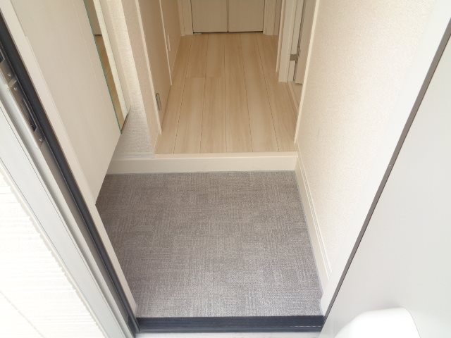 セレスト徳和 玄関