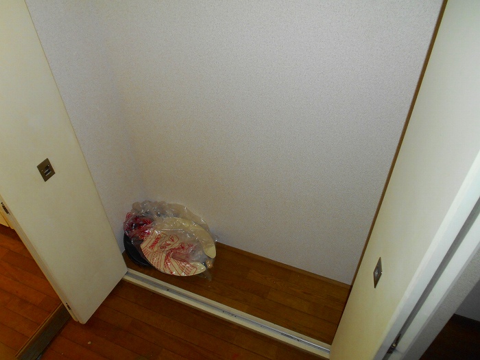 ロイヤル栄町  参考写真
